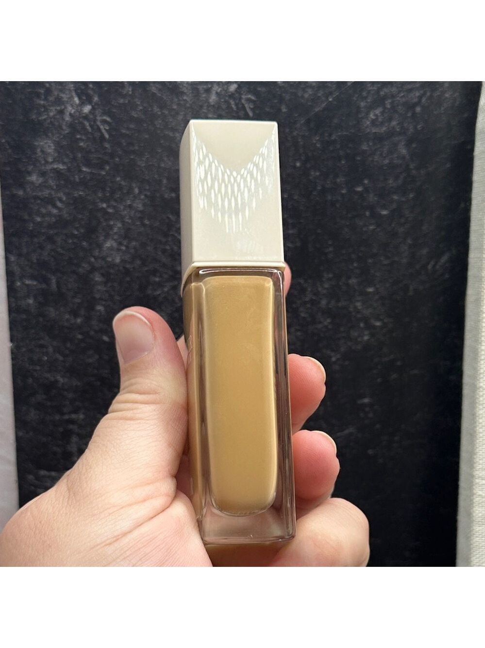 Dior Forever Natural Nude Foundation - Tan 4W0 - 30 ML / 1 Fluid Ounce - Picture 6 of 9